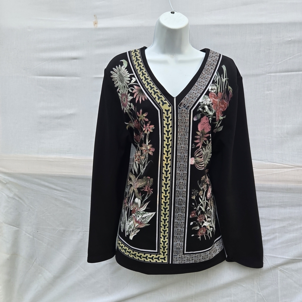 Vintage Peck & Peck Black V-Neck Sweater with Floral Embroidery